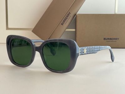 Burberry Sunglasses 732